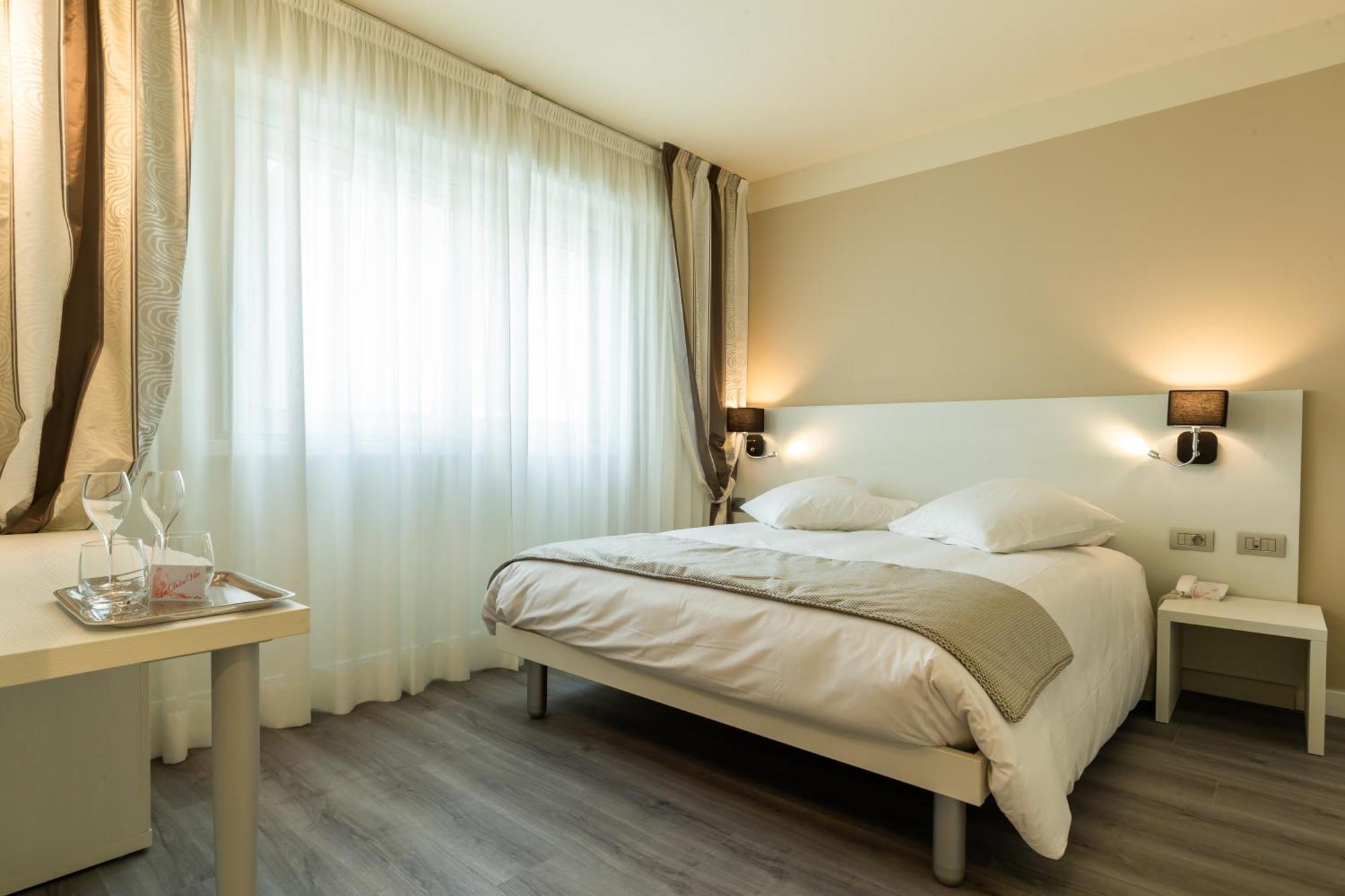 La Dolce Vita Hotel Μεντόν Εξωτερικό φωτογραφία
