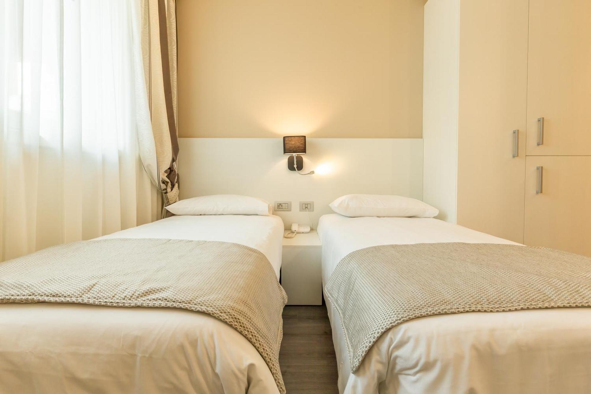 La Dolce Vita Hotel Μεντόν Εξωτερικό φωτογραφία